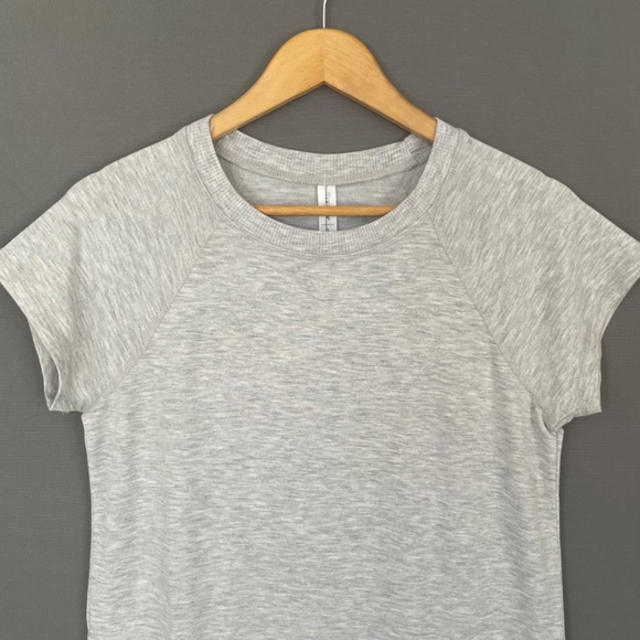 IDEOLOGY Size Small Off Duty Short Sleeve Sweatshirt Dress Grey Whisper NEW - Picture 2 of 8